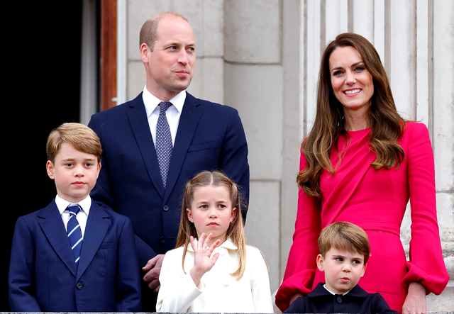 Prințul William și Kate Middleton, alături de copiii lor, fotografie de colecție