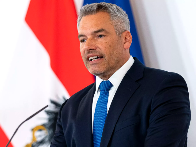 Karl Nehammer, cancelarul Austriei