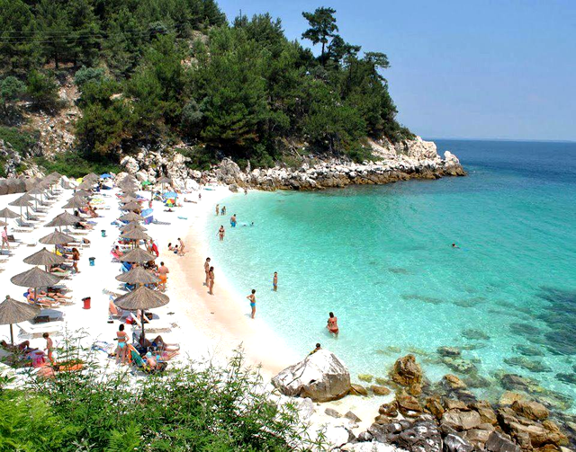 Cât costa șezlongul in marble beach Thassos