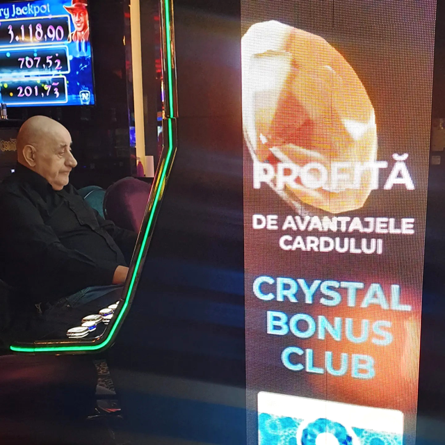 Cum a apărut Viorel Lis pe internet. Chiar soția lui, Oana, a publicat imaginea