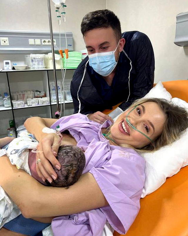 Cum arată soțul lui Emily Burghelea, de fapt