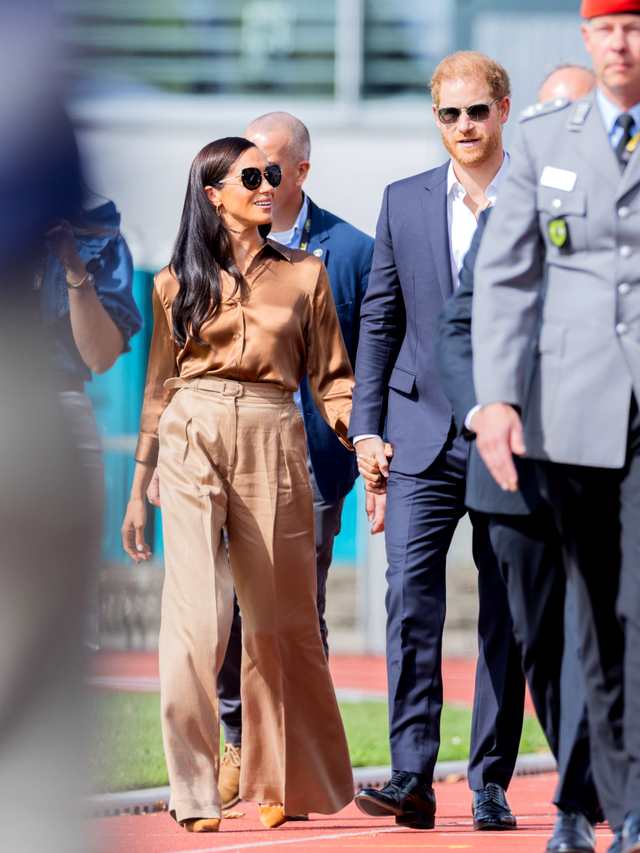 Reguli de stil de la Meghan Markle pentru 2024. Combinații de culori care nu dau greș, vei arăta minunat la orice vârstă