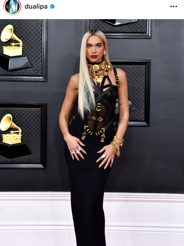 Rochiile care au făcut furori la Premiile Grammy 2022