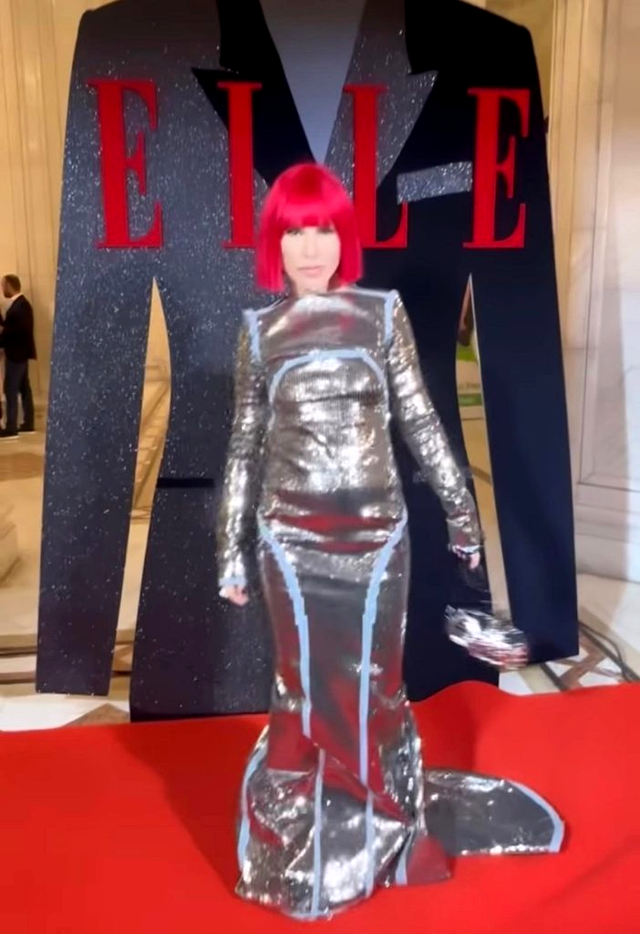 Corina Bud, apariție spectaculoasă la evenimentul ELLE