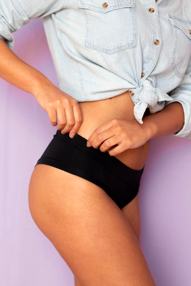 Motivul pentru care nu ar trebui să porţi niciodată lenjeria intimă două zile la rând