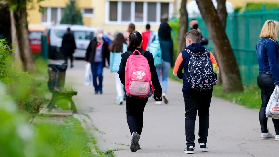 Vacanța de Paște 2023-2024. Ce se întâmplă cu zilele libere ale elevilor, e prima dată când se întâmplă asta