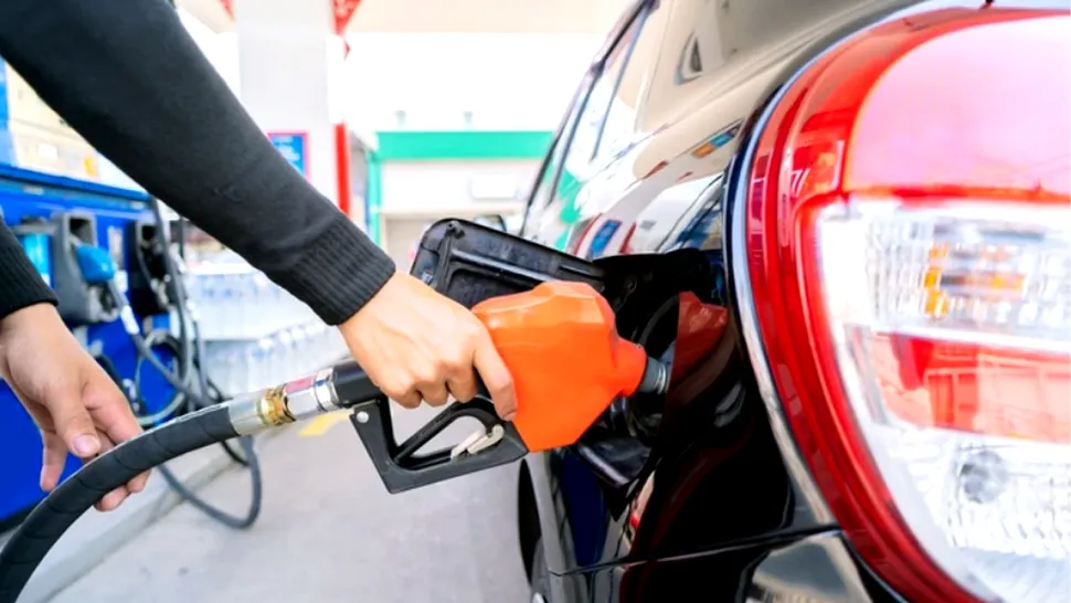 De ce să nu alimentezi niciodată mașina la benzinăriile de pe autostradă când pleci în străinătate. Puțini șoferi știu asta