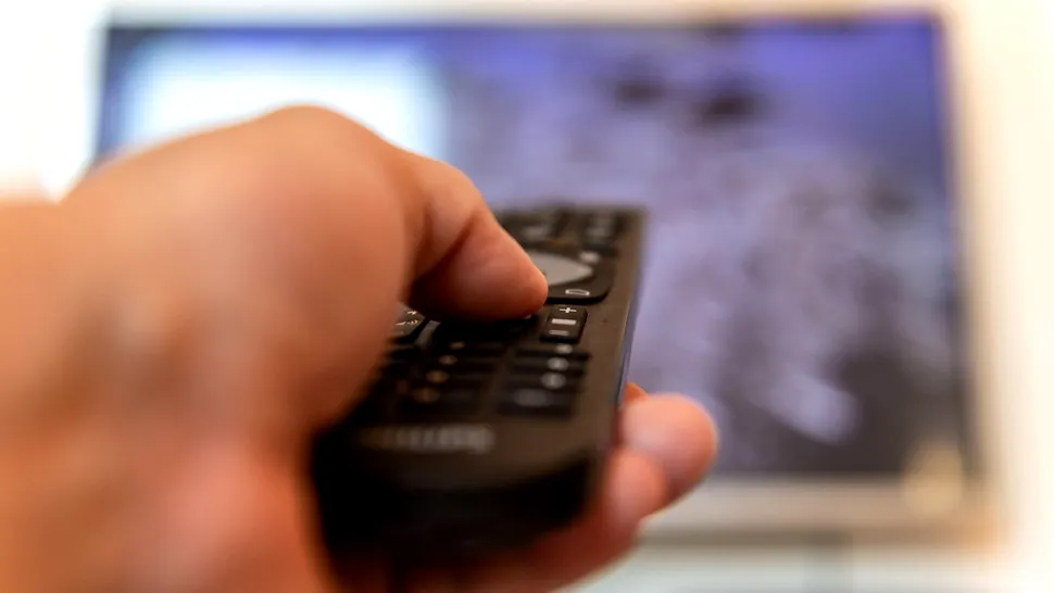 După Vocea României, o nouă emisiune TV este dată de gol: “E regizată”. Milioane de români o urmăresc