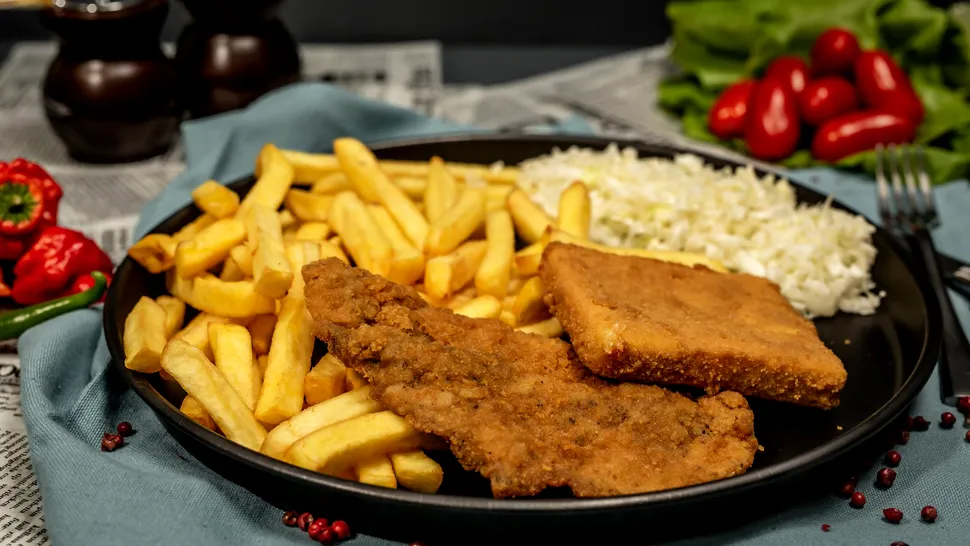 Cât timp se prăjesc șnițelele pe fiecare parte ca să nu le arzi