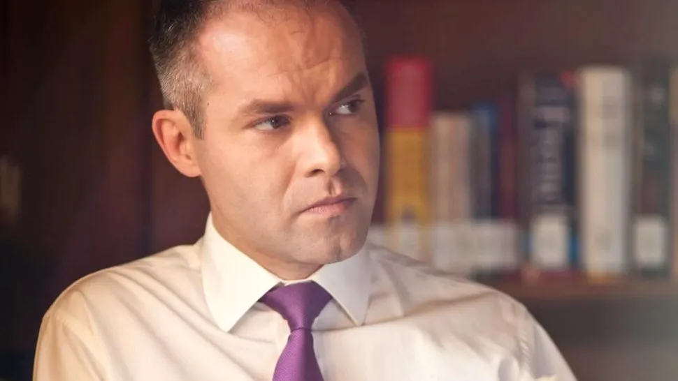 Cum a cunoscut-o Daniel Funeriu pe soția sa, franțuzoaica Sandra, cu care are doi copii. Fostul ministru al Educației, poveste de viață emoționantă