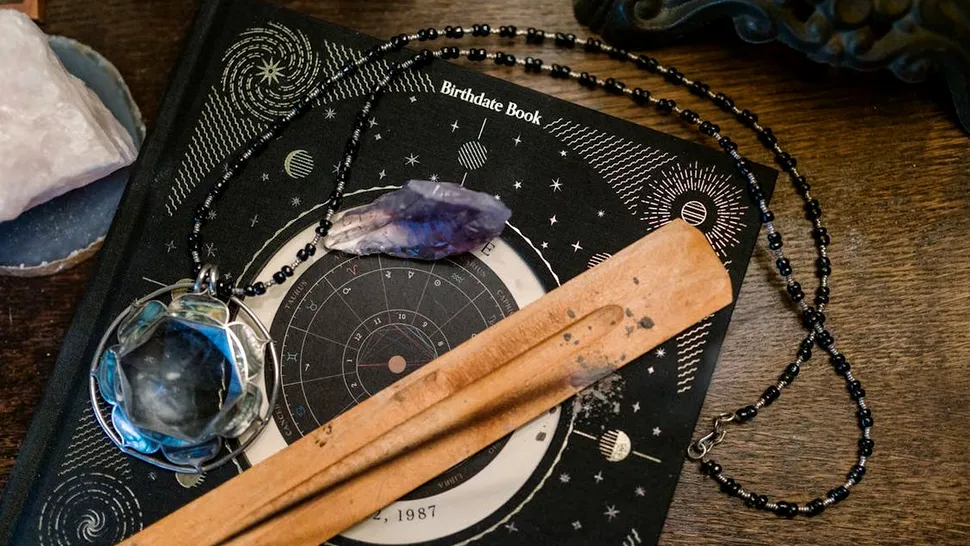 Luna Plină din 9 august aduce transformări importante pentru patru zodii. De ce trebuie să țină cont acești nativi