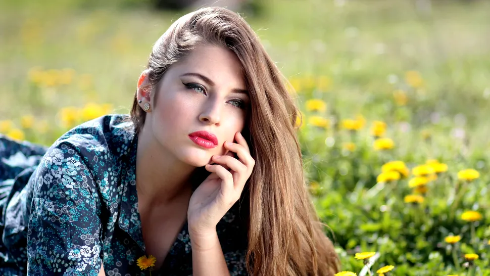 Secretul unui păr sănătos. Cum poți face acasă un stimulent pentru creșterea părului, din ingrediente naturale