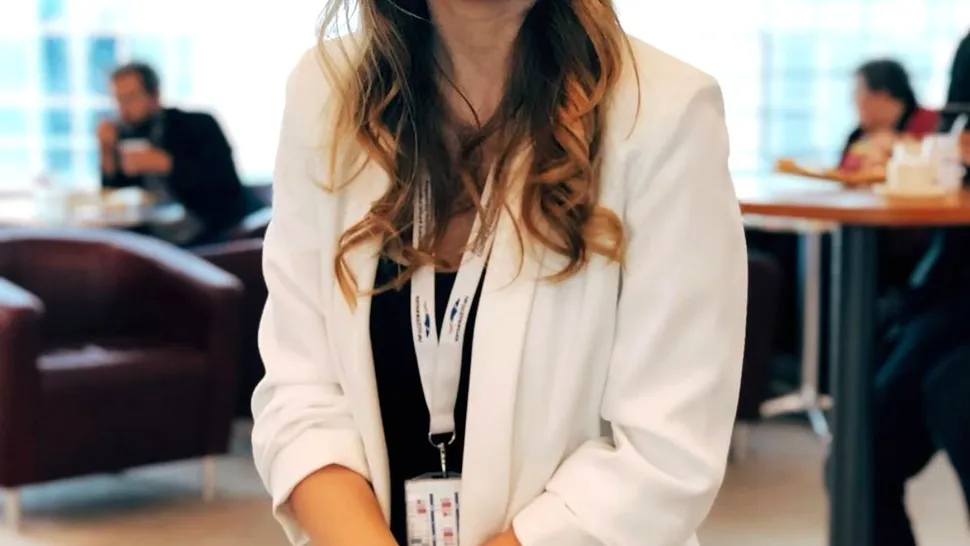 Avocat Mălina Bucur: Femeile sunt mai mult decât potrivite pentru această profesie. Pe lângă cunoștințe juridice, e nevoie de empatie și răbdare. Oamenii vin la avocați ca la doctori EXCLUSIV