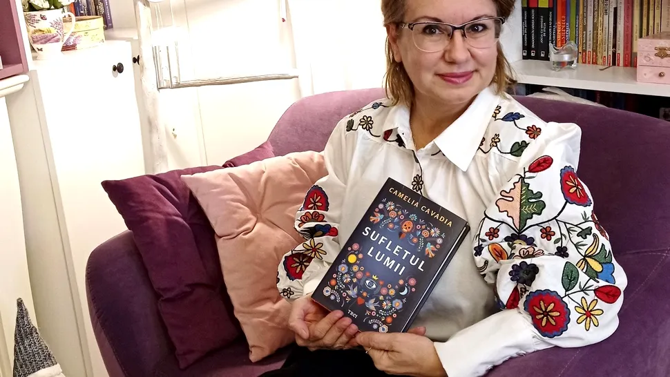 Scriitoarea de succes Camelia Cavadia e încrezătoare că noua generație va începe să îndrăgească cititul. „Important este să nu transformăm lectura și cititul într-o obligație”