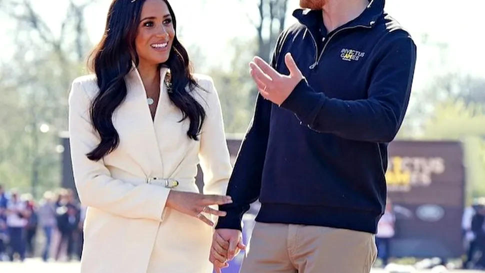 Meghan Markle, o nouă lecţie de stil. Cum poţi purta blugii skinny ca o ducesă