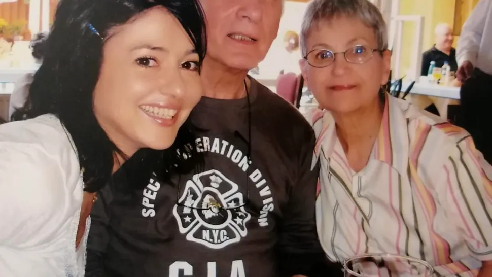 Oana Sîrbu își poartă în gând părinții dragi, din Cer: Mama îmi spunea cioculeț, când eram mică, iar tata îmi spunea alifie EXCLUSIV