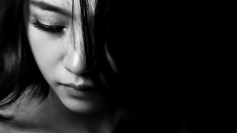 Simt nevoia să fiu din nou liberă, să mă îndrăgostesc. Sunt căsătorită de 10 ani, dar nu mai am sentimente față de soțul meu
