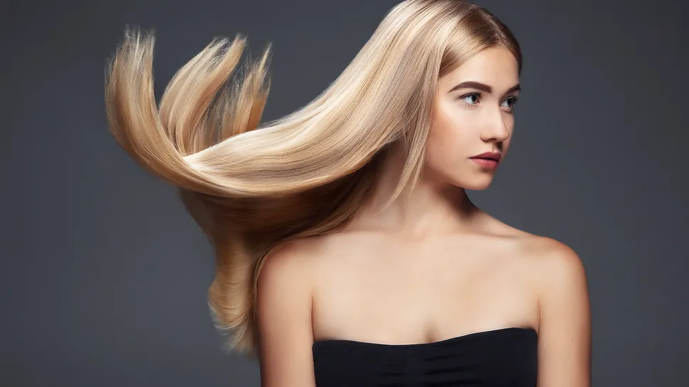 Blond cenușiu. 7 lucruri pe care e bine să le cunoști înainte să-ți vopsești părul așa