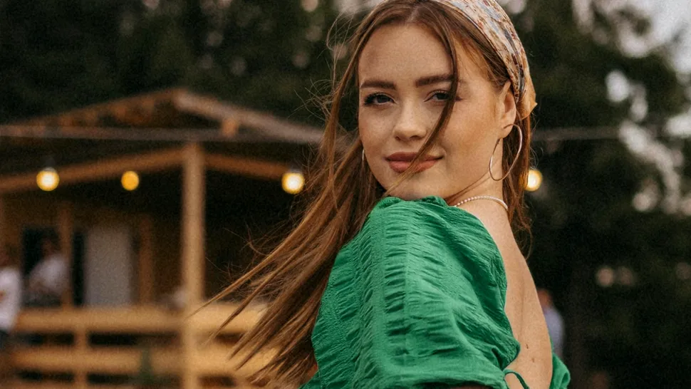 Lorena Șerban, influencerița care a întrecut-o pe celebra Kylie Jenner pe Instagram, se confruntă cu o mare problemă: „Îmi apar tot felul de iritații și răni” EXCLUSIV