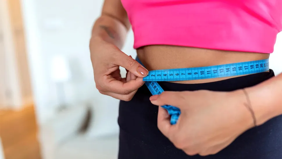 4 alimente împotriva grăsimii abdominale. Ce e recomandat să mănânci pentru un abdomen plat