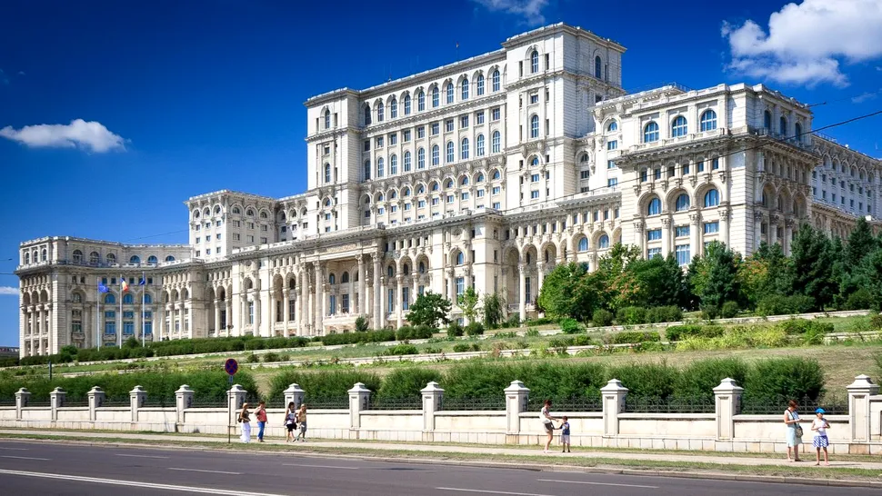 Clădirea din România care consumă curent electric cât un orășel. Facturile sunt uriașe