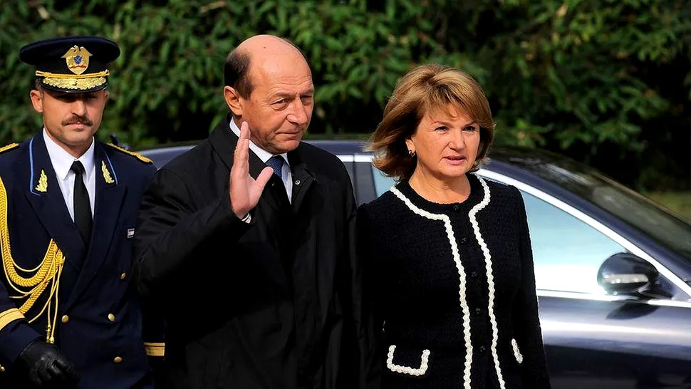 Ce pensie încasează lunar Maria Băsescu, fosta prima doamnă a României. Suma este de zece ori mai mică decât a soțului ei