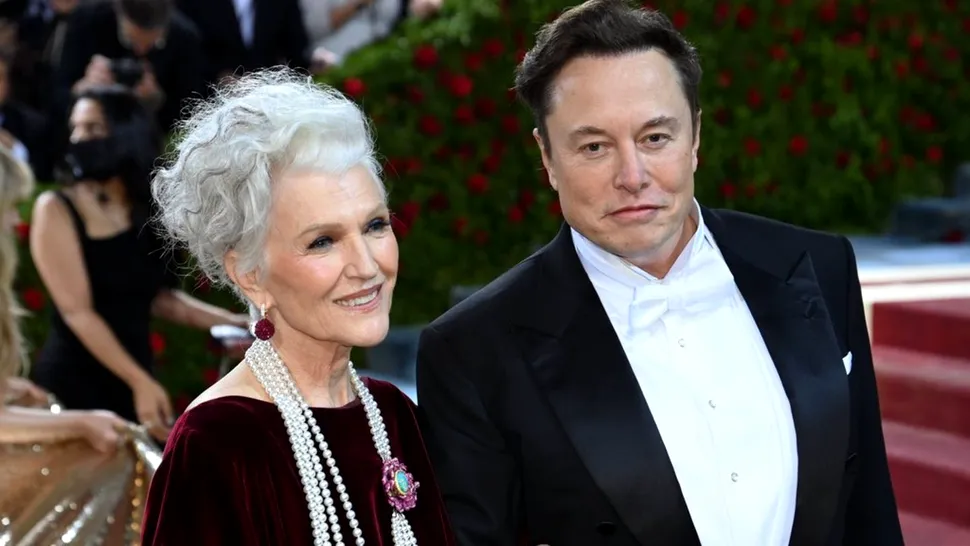 Cu ce se ocupă Maye Musk, la 74 de ani. Mama celui mai bogat om din lume va găzdui un eveniment în România