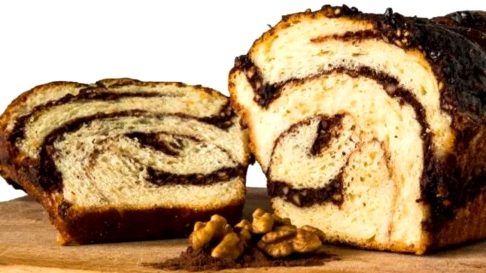 Câte calorii are o felie de cozonac. Care este porția recomandată de specialist pe zi