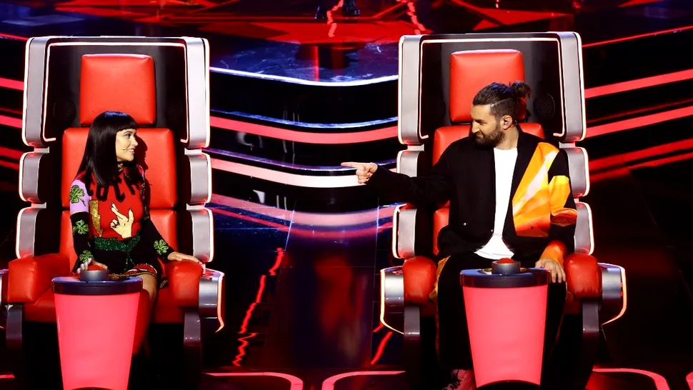 Discuția dintre Irina Rimes și Smiley i-a lăsat mască pe fani: De ce suferi tu pentru toți proștii?. Detaliul pe care l-a observat artistul