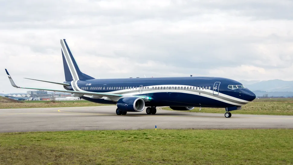 Imagini din interiorul avionului cu care președintele Iohannis a zburat în Asia. Cum arată de fapt FOTO