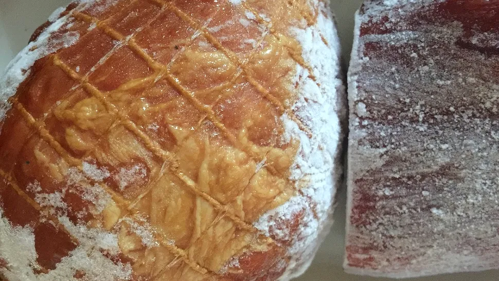 De ce să nu dezgheți niciodată carnea la cuptorul cu microunde. Motivul periculos