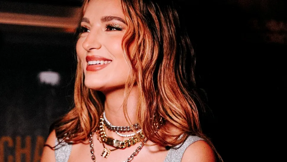 Minelli, dezvăluiri despre relația cu copiii ei. Îi calcă sau nu fiica ei pe urme? Este artistă, clar, dar pe alte domenii VIDEO EXCLUSIV