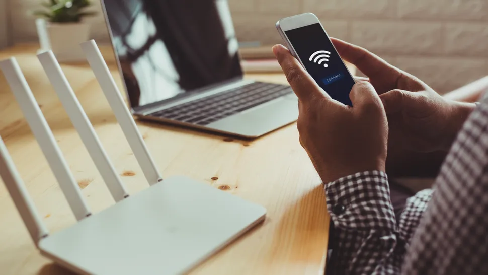 Înălțimea la care trebuie să pui routerul de wifi ca să ai internet mai rapid. Trucul știut doar de profesioniști