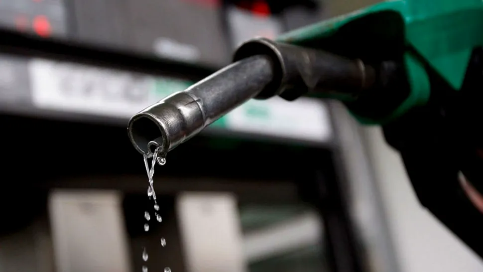 Cum îți dai seama că benzina și motorina conțin apă. Detaliul esențial de care să ții cont când faci plinul la mașină