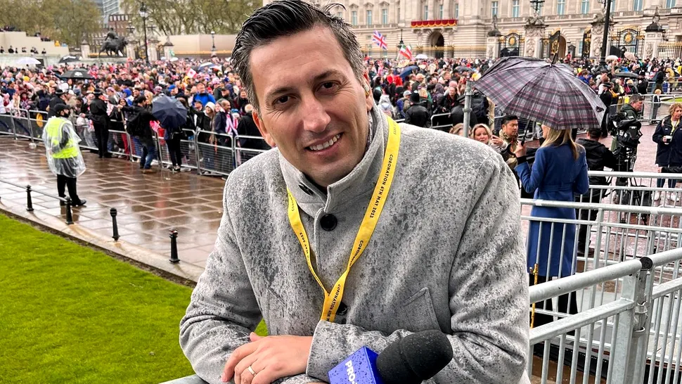 Pe Cosmin Stan îl știe toată lumea de la Pro TV, însă uite ce familie frumoasă are. Cine este, de fapt, soția prezentatorului