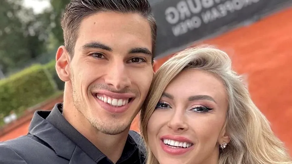 Andreea Bălan și Victor Cornea au ajuns în Laponia. Cine i-a însoțit: “E prima vacanță în formulă de 5”. Primele imagini