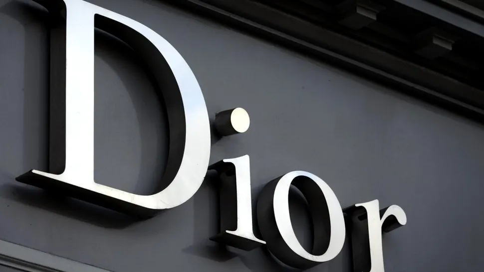 Istoria casei de modă Dior. Cum a ajuns fiul unui producător de îngrășăminte unul dintre cei mai de succes creatori de modă
