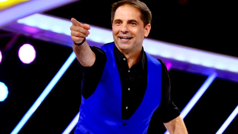 Dan Negru, noi imagini alături de familia sa. Ce soție superbă are prezentatorul Kanal D! Rar sunt văzuți așa împreună