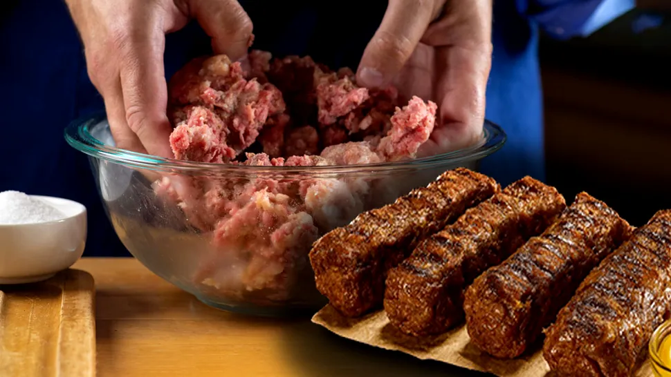 Ce se pune în mici. Ingredientele care le dau adevărata savoare, rețeta delicioasă de casă