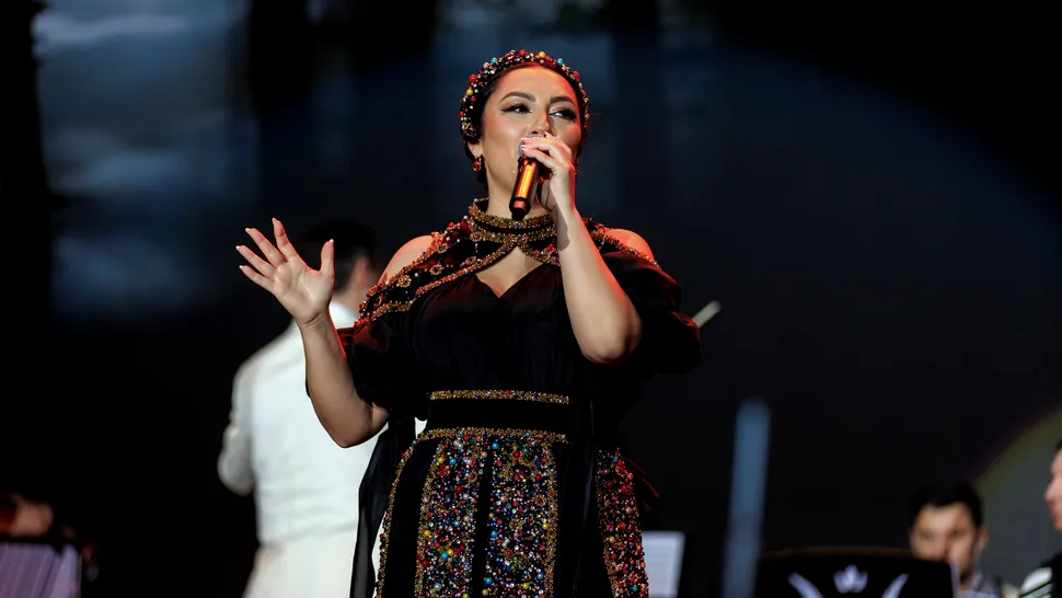 Cine a apărut pe scenă, alături de Andra, la concertul din Germania. Emoția a fost la cote maxime