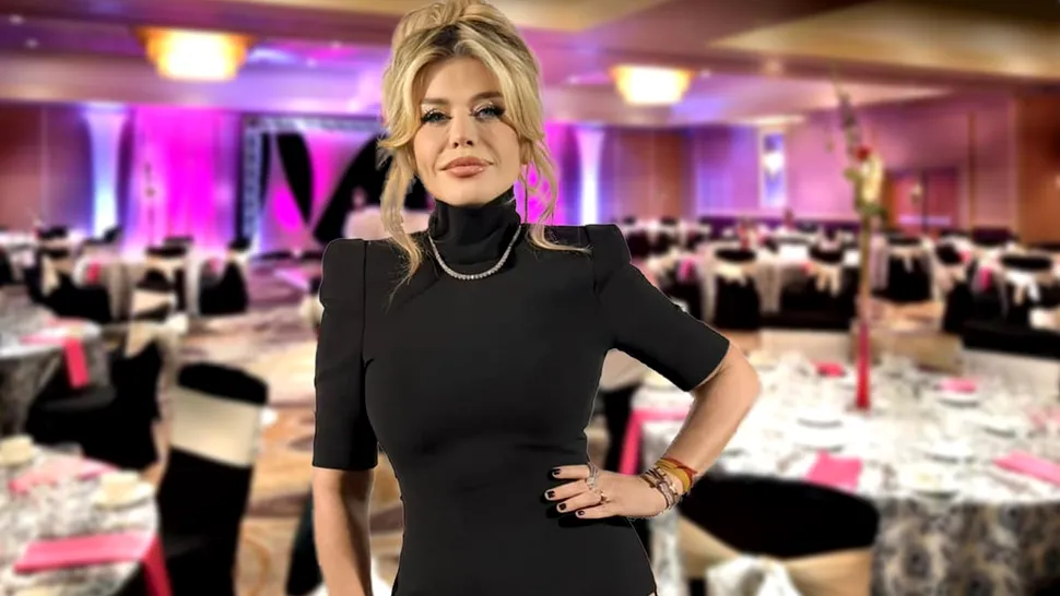 Loredana Groza, apariție provocatoare la un eveniment monden. Rochia a lăsat prea mult la vedere FOTO