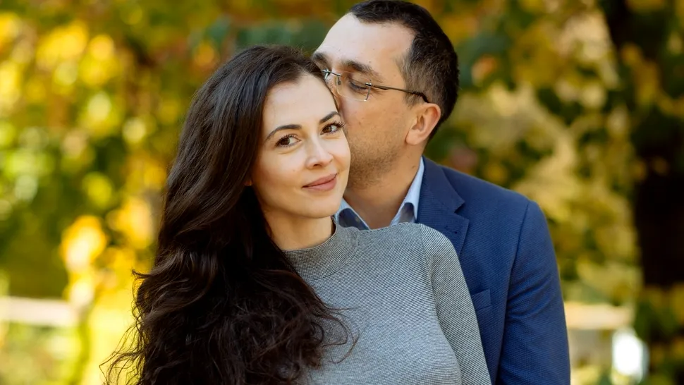 Cine este Laura Ștefănuț, femeia care l-a părăsit pe Vlad Voiculescu. L-a acuzat că are profil pe un site de dating și că a înșelat-o