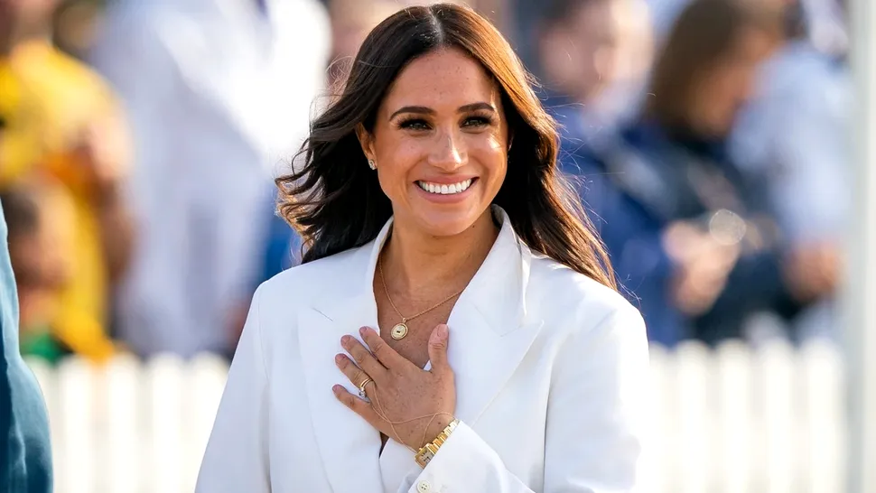 Imagini rare cu Meghan Markle în costum de baie. Arată senzațional, nu degeaba s-a îndrăgostit Prințul Harry de ea VIDEO