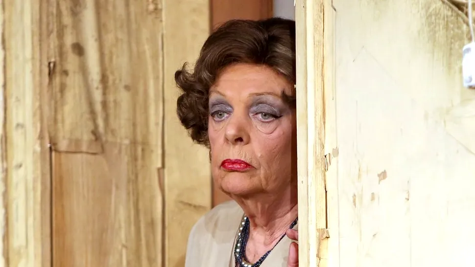 Imagini superbe cu actrița Ileana Stana-Ionescu în tinerețe. Cât de frumoasă era doamna teatrului românesc la 19 ani, când a debutat pe scenă FOTO