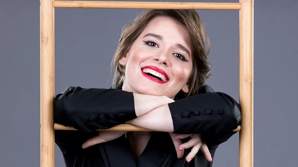 Surpriză la meciul România - Olanda! Kira Hagi s-a afișat cu iubitul. Cum arată cel care a cucerit-o pe actriță FOTO