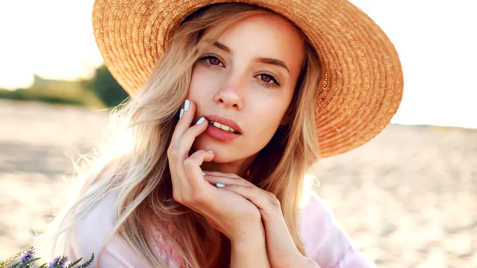 Top 5 produse de make-up la care să renunți pe timpul verii. Cu ce le poți înlocui