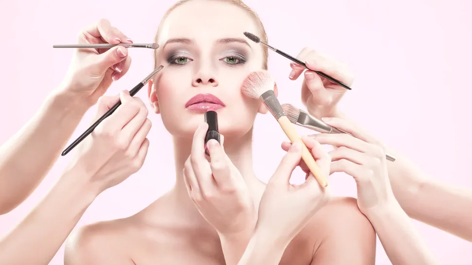 Aceste trucuri de machiaj sunt folosite și de fotomodele. Îți poți crea un look perfect foarte ușor