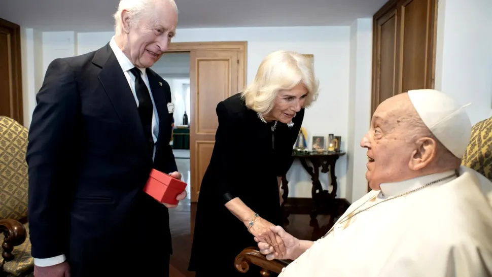 Întâlnire istorică la Vatican, în 2025. Regele Charles și Regina Camilla, față în față cu Papa Francisc