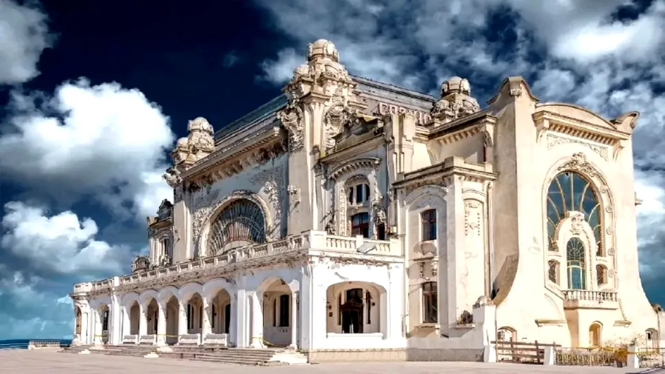 Cazinoul din Constanța poate fi vizitat din nou. Imagini de poveste cu simbolul litoralului