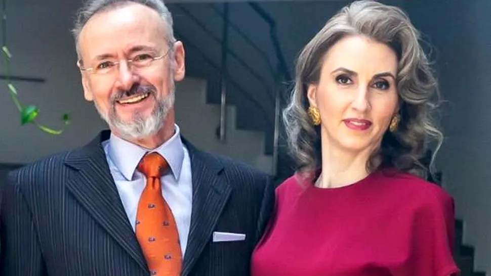 Mihai Albu și Elena Nechifor s-au căsătorit religios. Detalii despre nuntă și accesoriile purtate de soție și fiică